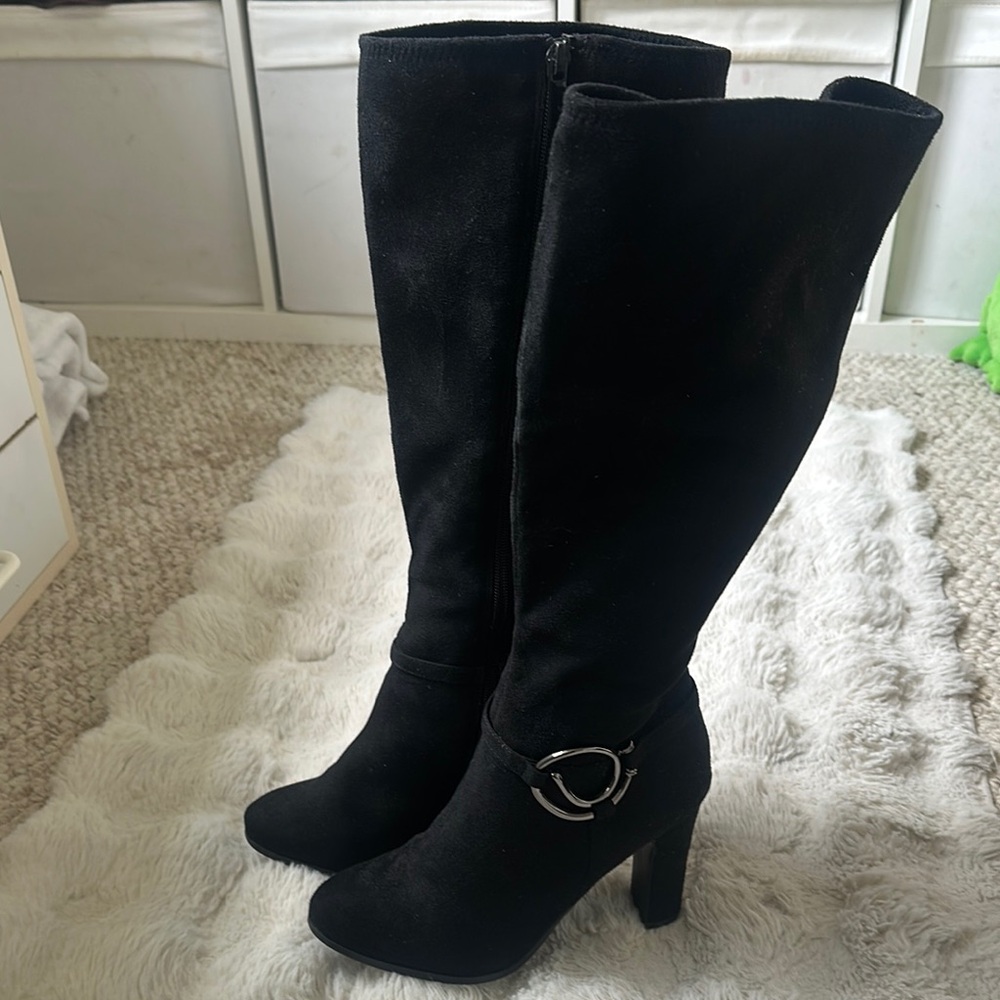 SOLD. Black Heeled Boots
